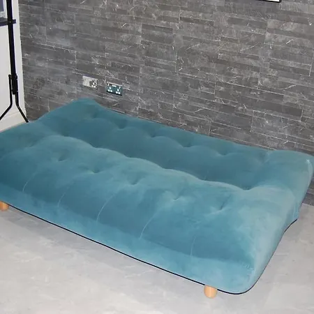 Self Contained In Burley, Leeds * Leeds (West Yorkshire)